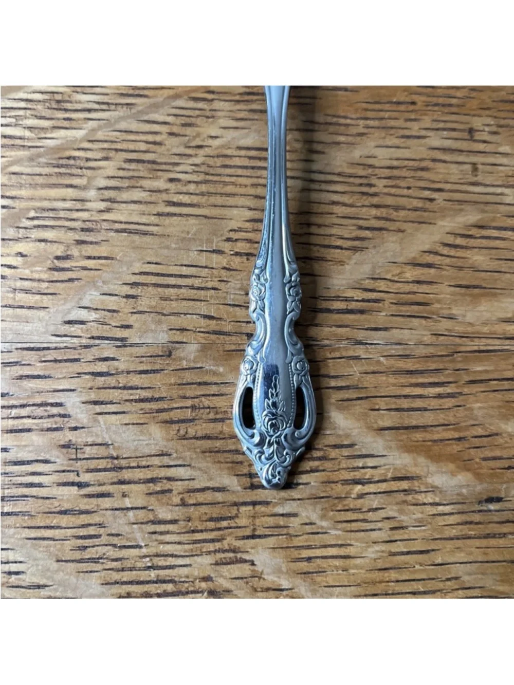 Oneida Community Brahms Pattern Stainless Steel Teaspoon replacements. Set of 4